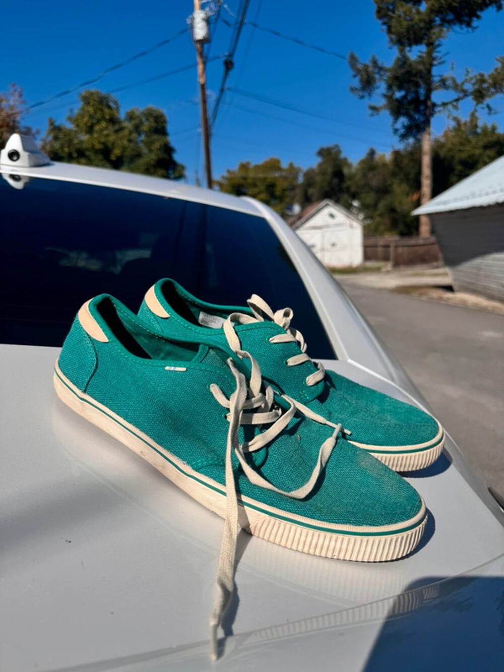 Toms teal sneakers men’s size 10